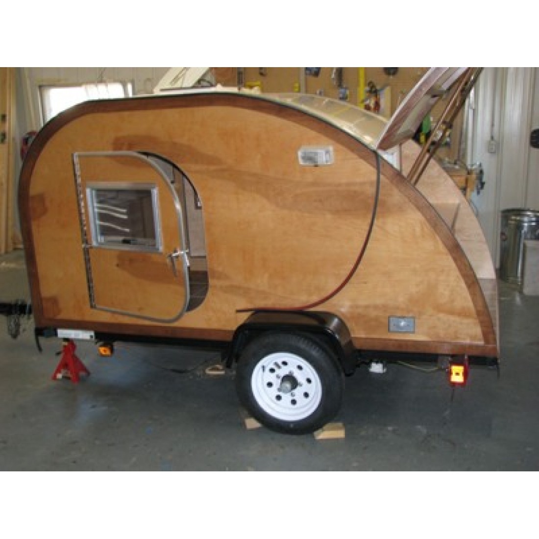 teardrop camper D molding