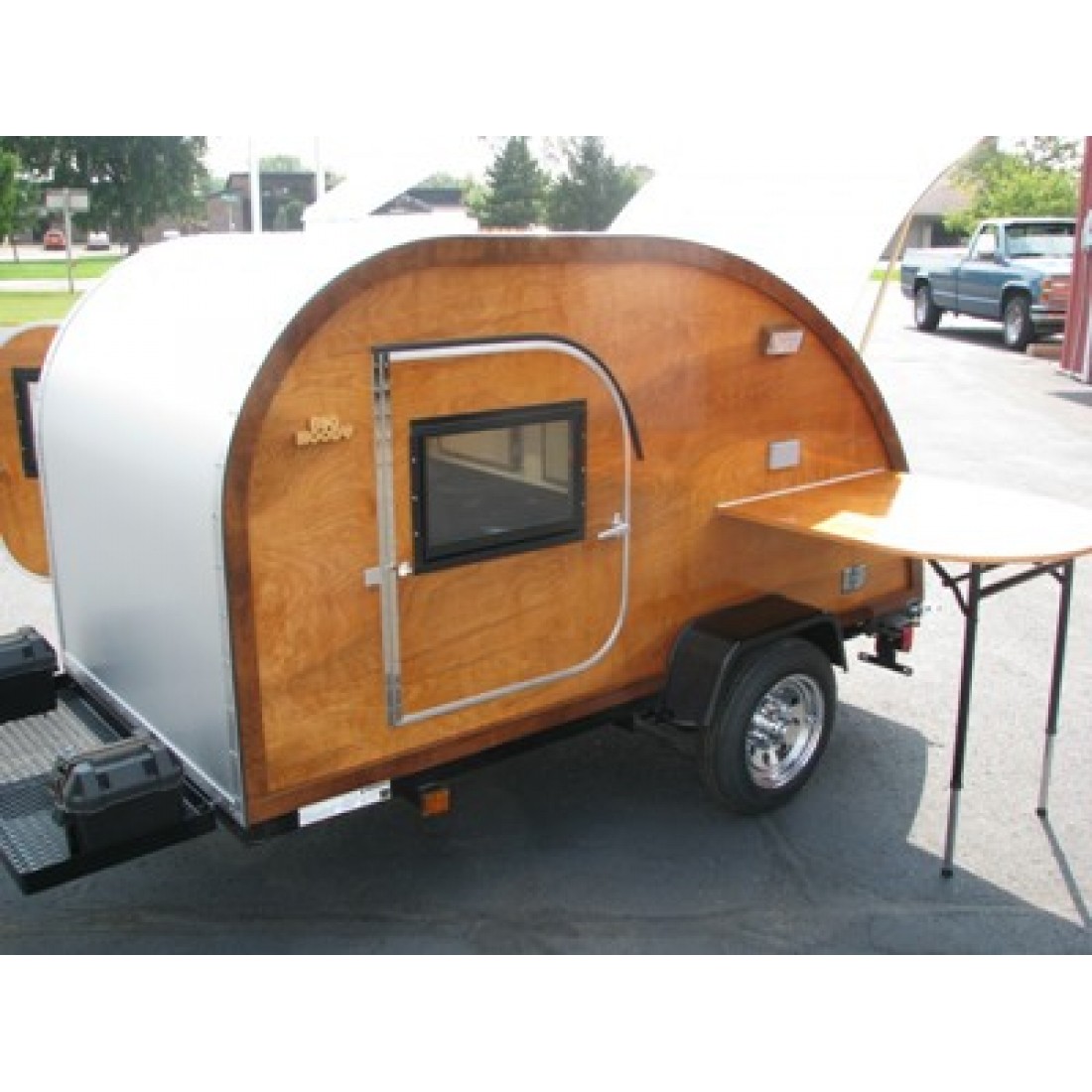 teardrop camper 12x18 window